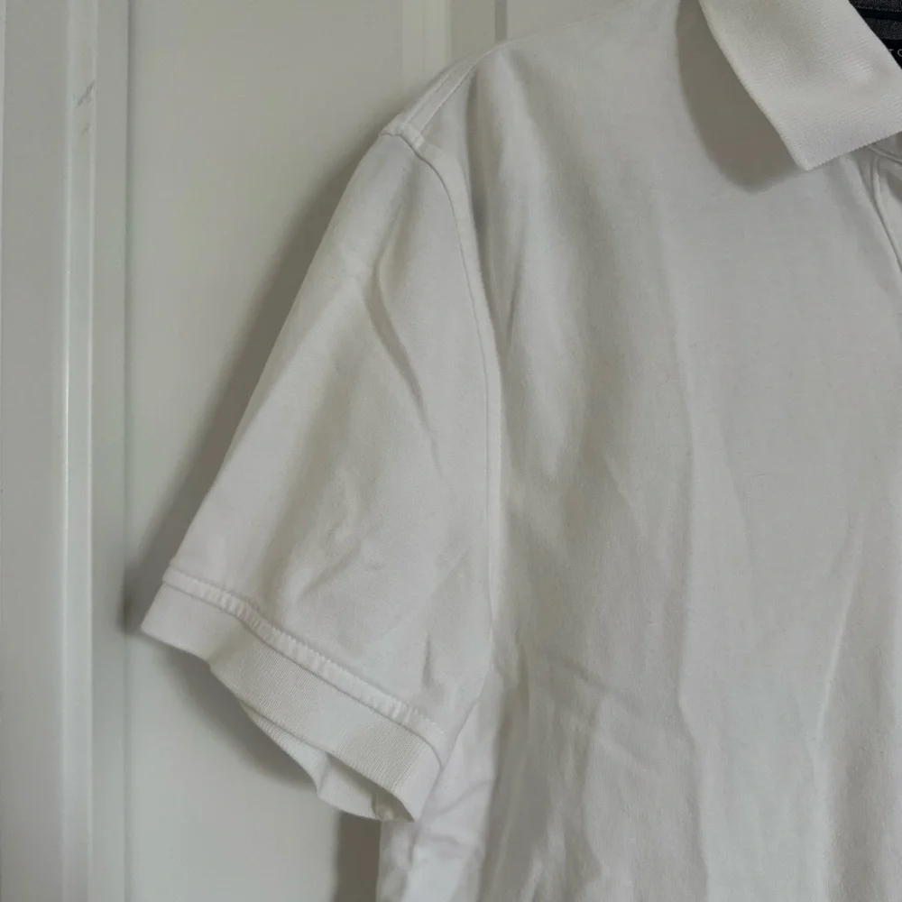 Tommy Hilfiger Classic White Polo Shirt, M - Picture 5 of 11